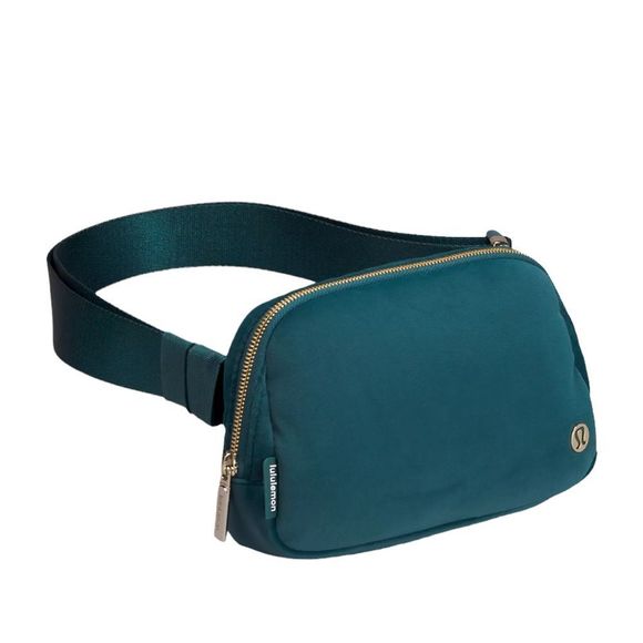 EUC Lululemon Everywhere Belt Bag Plush Velour Green Jasper Gold - Picture 2 of 14